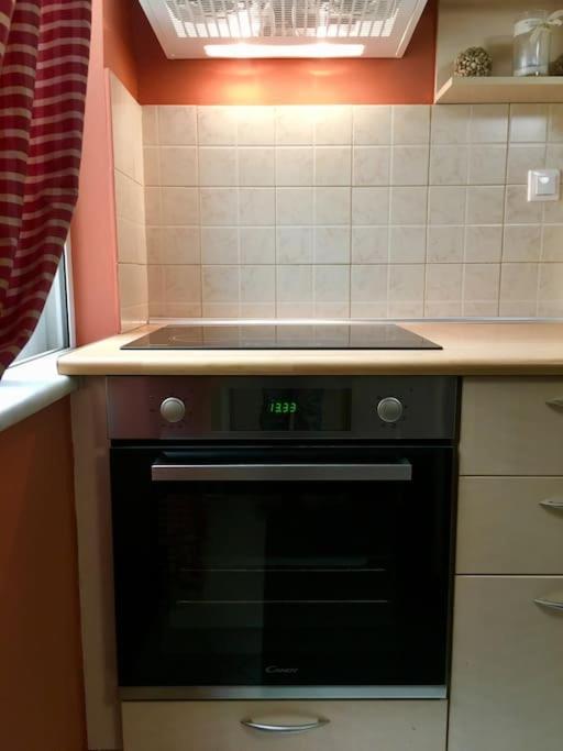 Central Spacious Apartment 70Sqm Tripoli Exterior foto
